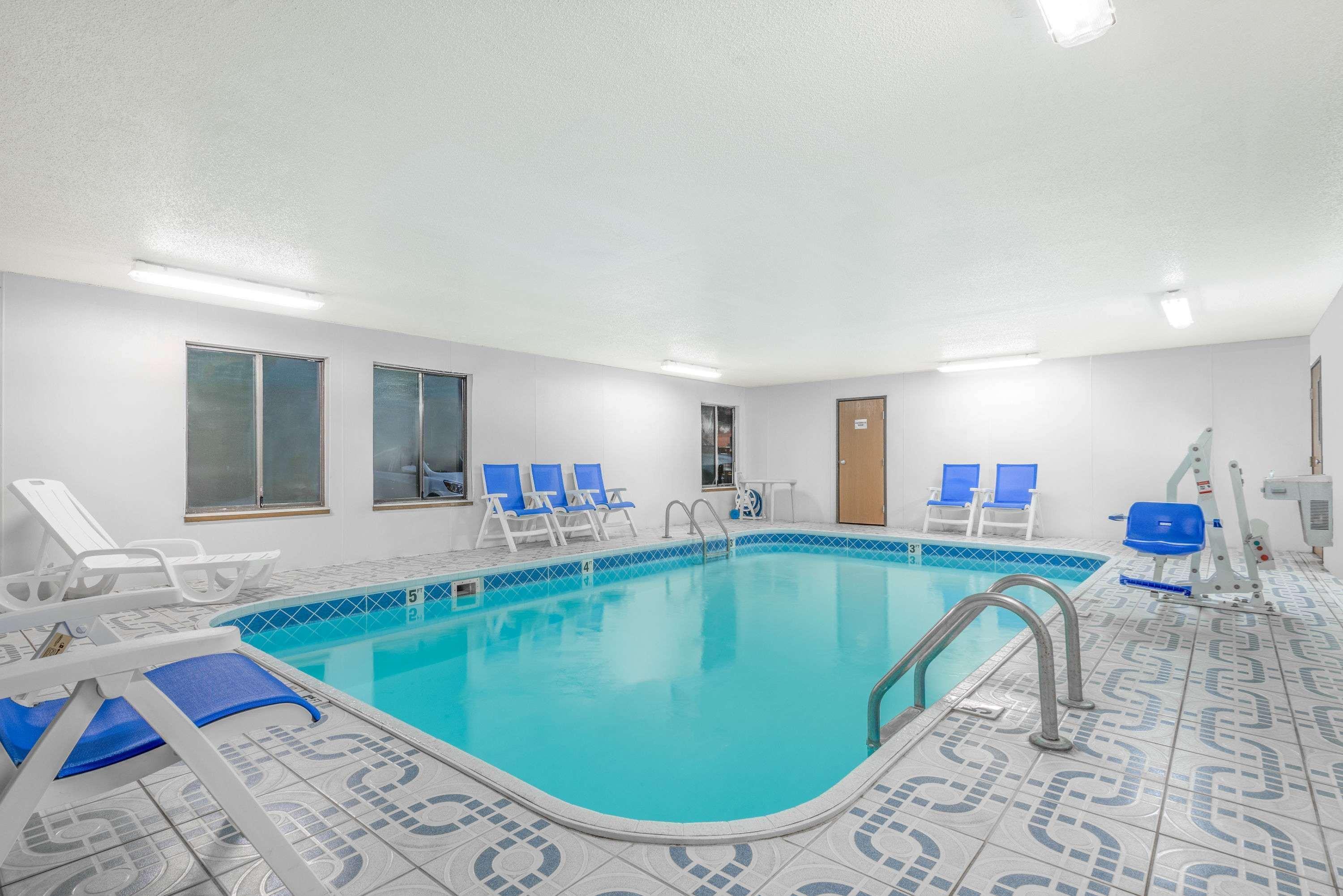 Super 8 By Wyndham Vincennes Μοτέλ Εξωτερικό φωτογραφία